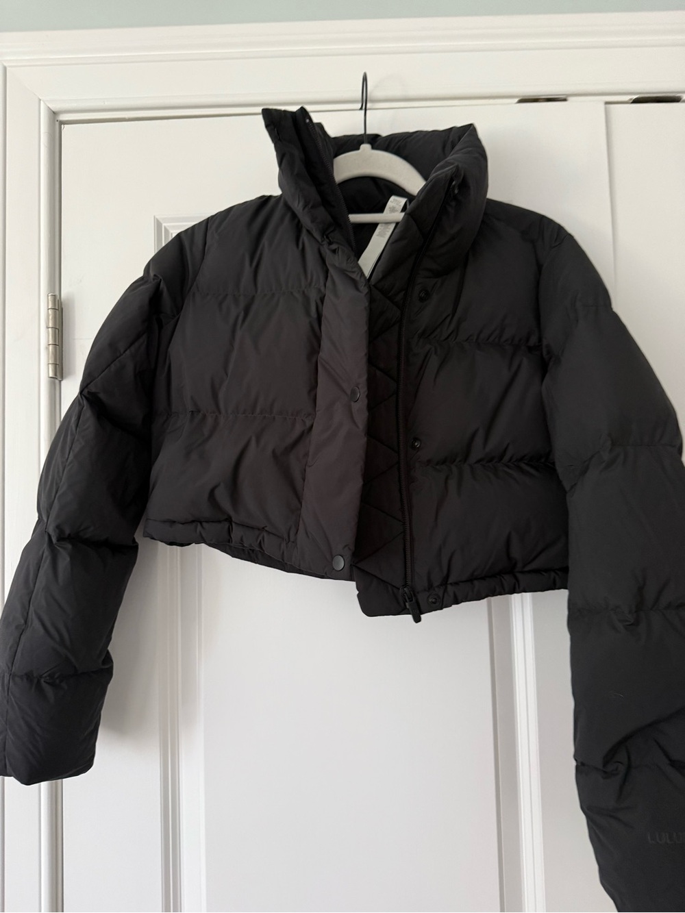 lululemon athletica Black Cropped Puffer Jacket - Women's